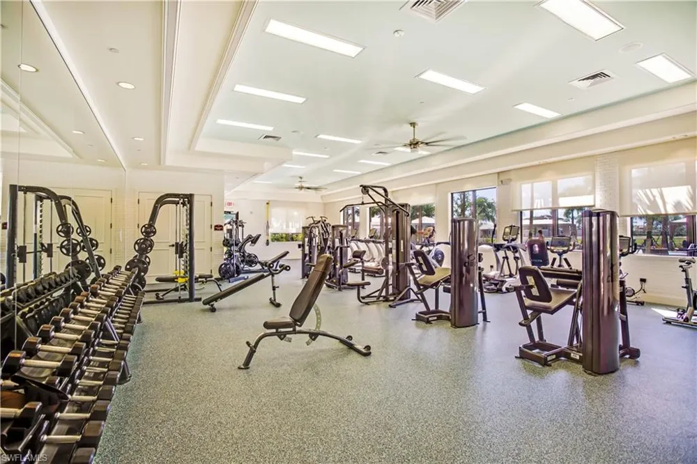 2871 Cinnamon Bay Circle Naples, FL 34119
