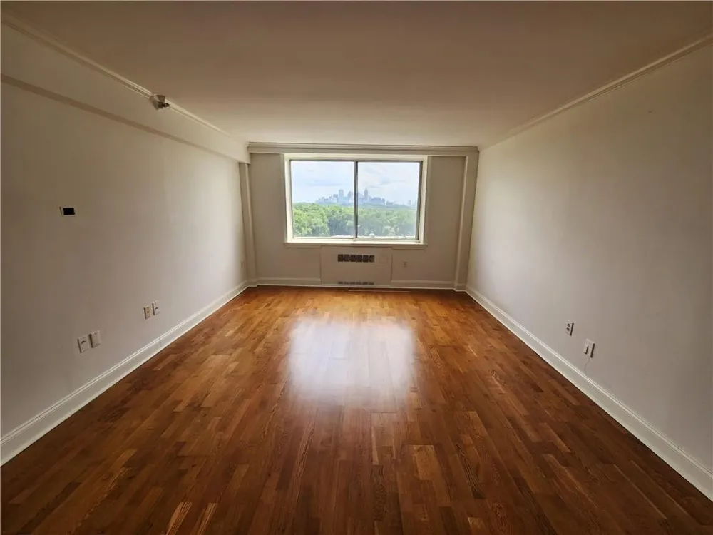2479 Peachtree Road NE #901 Atlanta, GA 30305