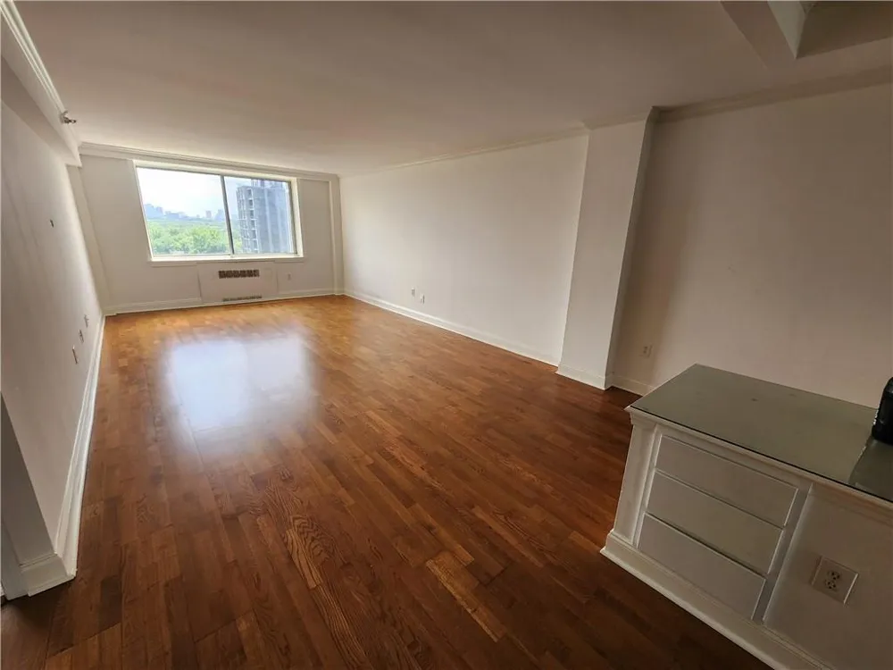 2479 Peachtree Road NE #901 Atlanta, GA 30305