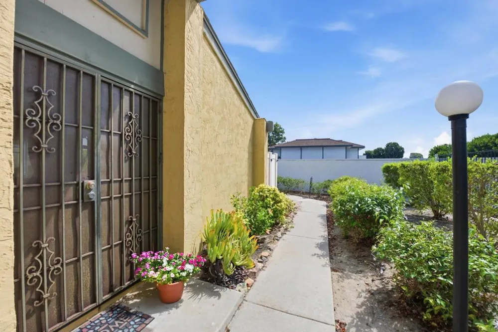 3553 Coconut Way Oceanside, CA 92058