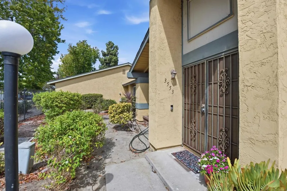 3553 Coconut Way Oceanside, CA 92058