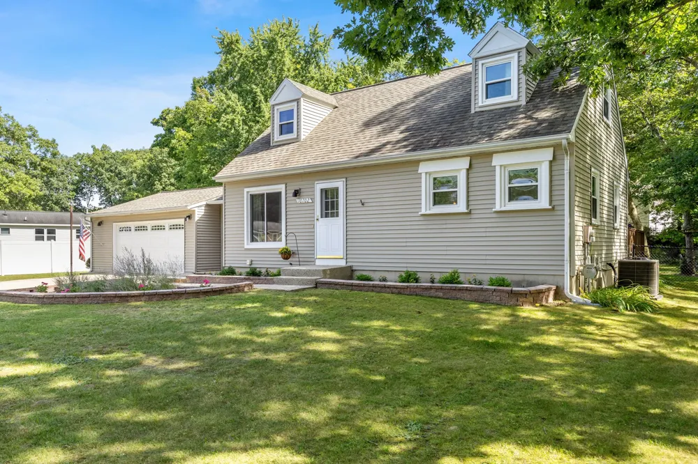 10702 Settlewood Drive SE Lowell, MI 49331
