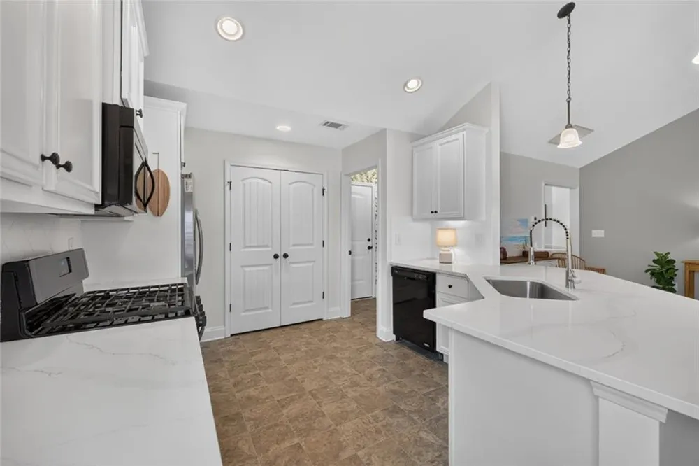 4826 Lost Creek Drive Gainesville, GA 30504