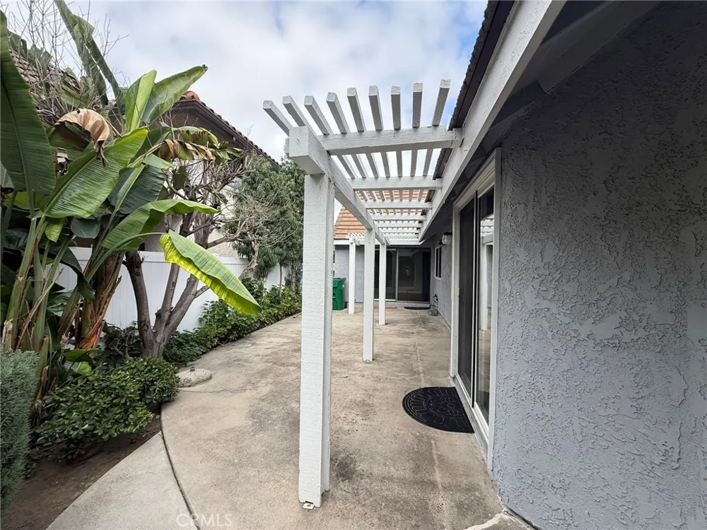 5 Duane Irvine, CA 92620