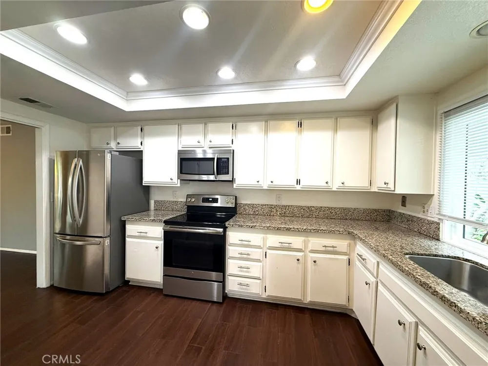 5 Duane Irvine, CA 92620