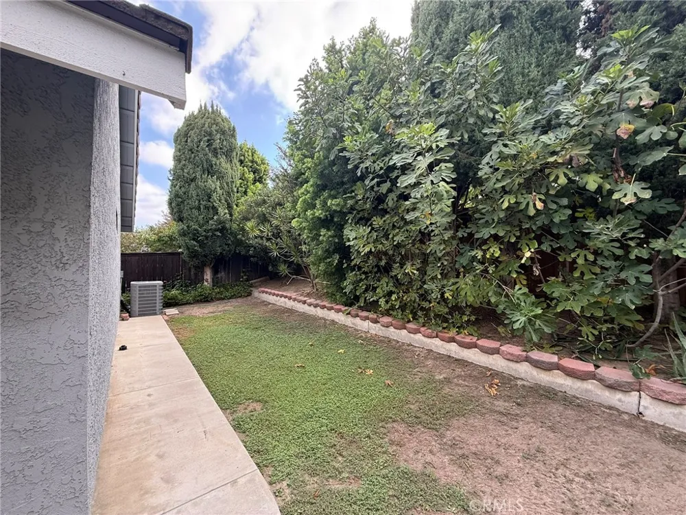 5 Duane Irvine, CA 92620