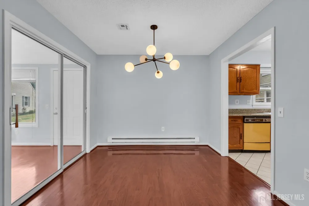 452-A Roxbury Lane Monroe, NJ 08831