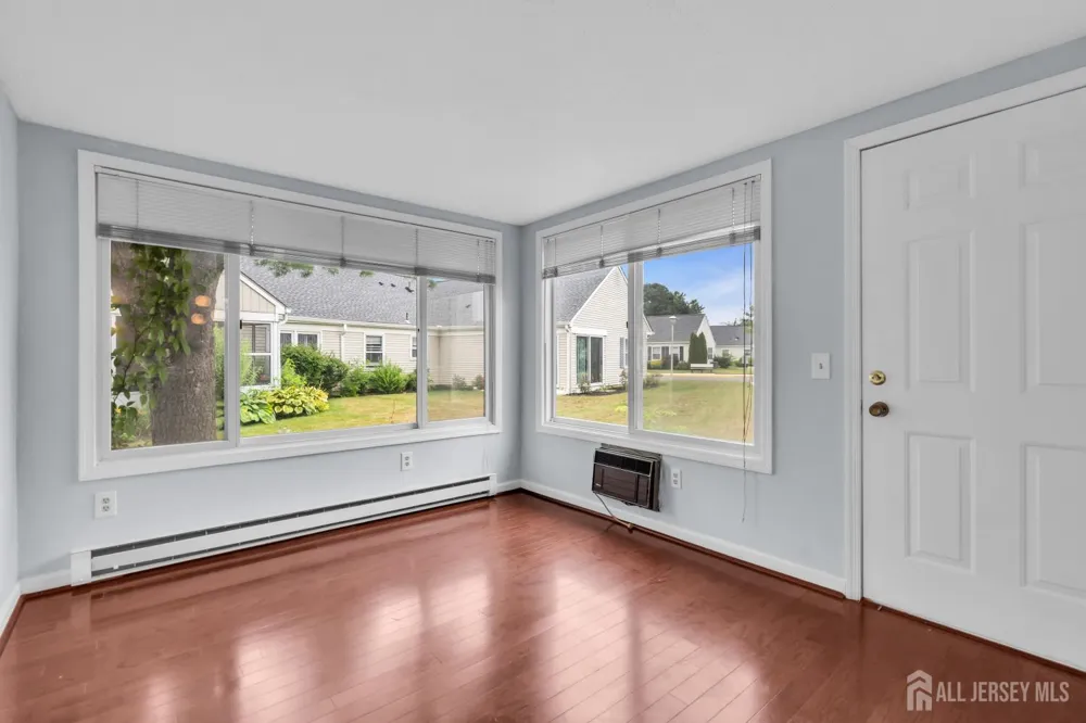452-A Roxbury Lane Monroe, NJ 08831