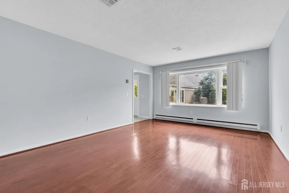 452-A Roxbury Lane Monroe, NJ 08831