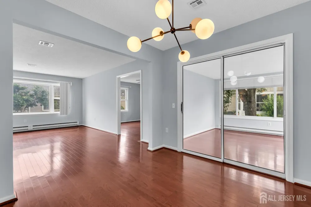 452-A Roxbury Lane Monroe, NJ 08831