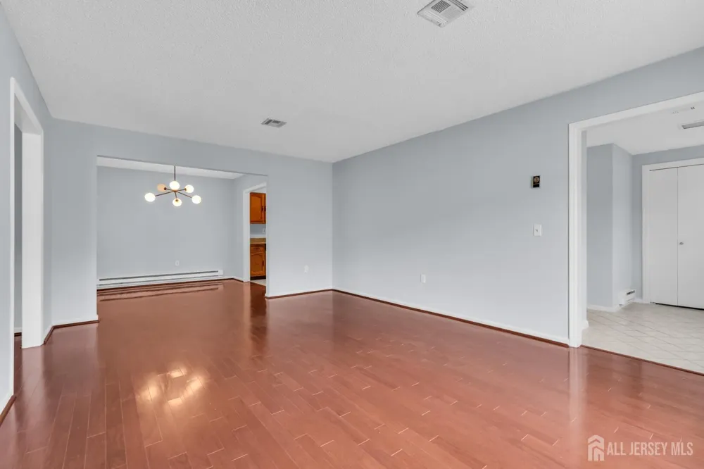 452-A Roxbury Lane Monroe, NJ 08831
