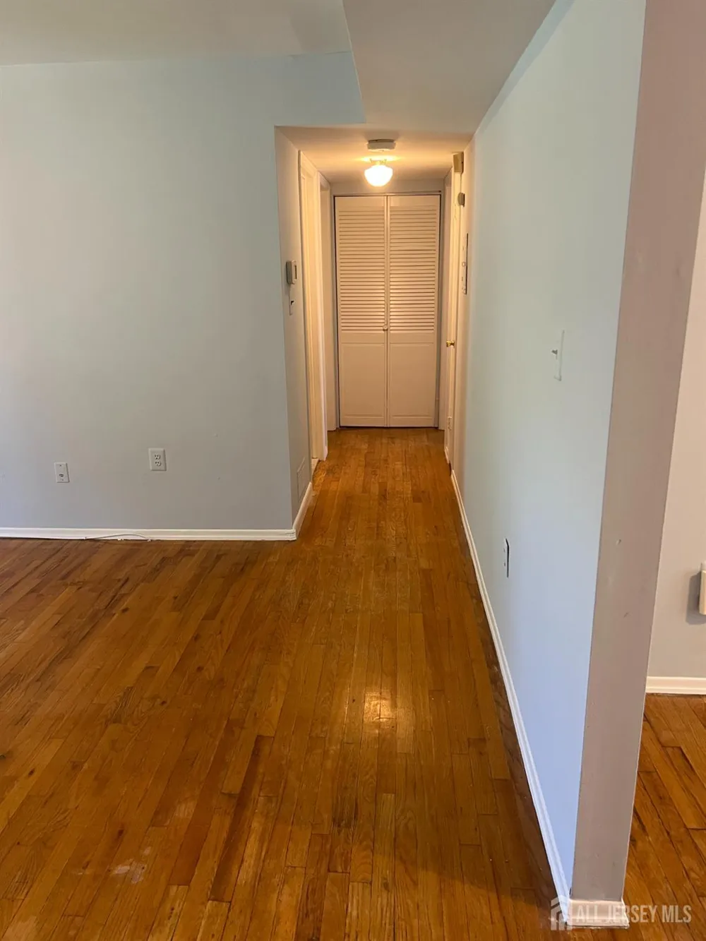 1105 Oaks Boulevard North Brunswick, NJ 08902