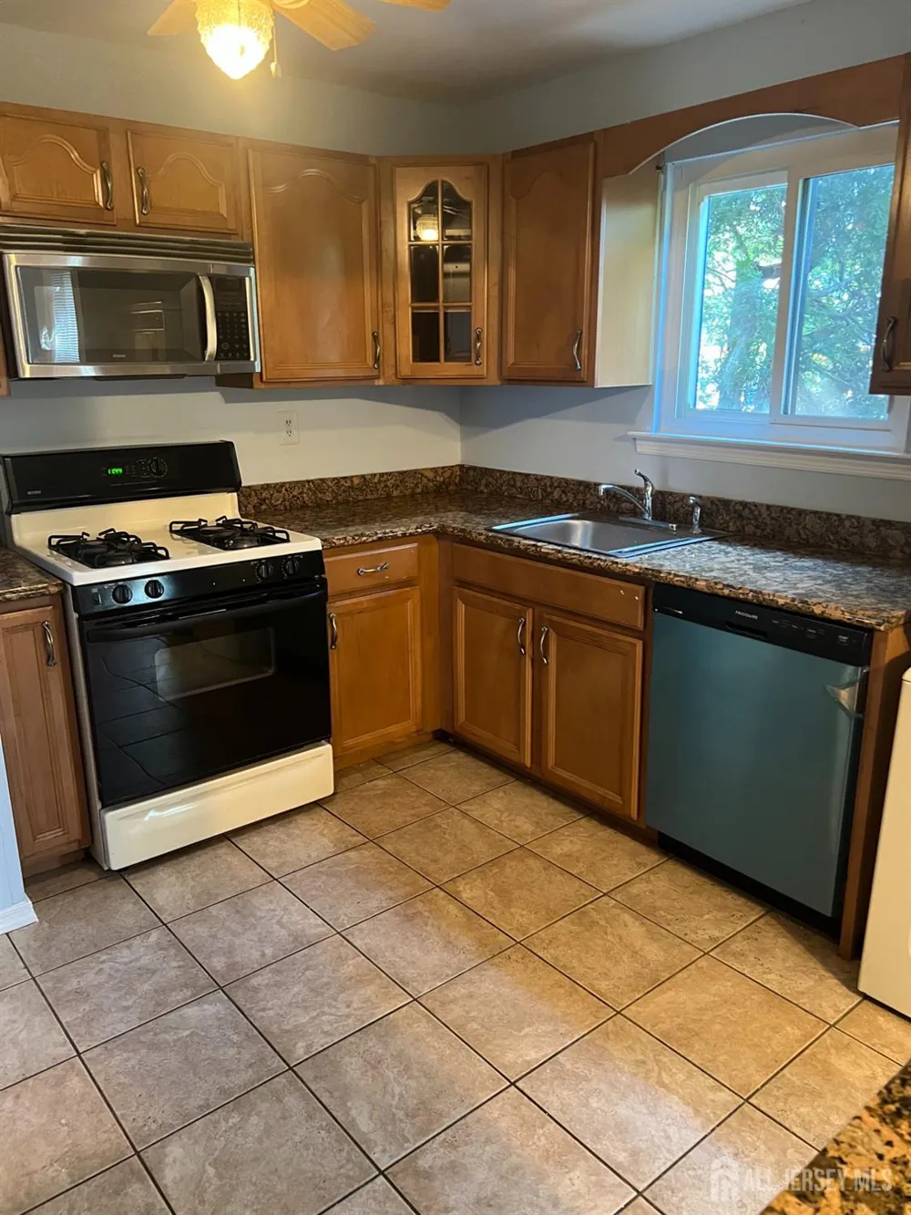 1105 Oaks Boulevard North Brunswick, NJ 08902