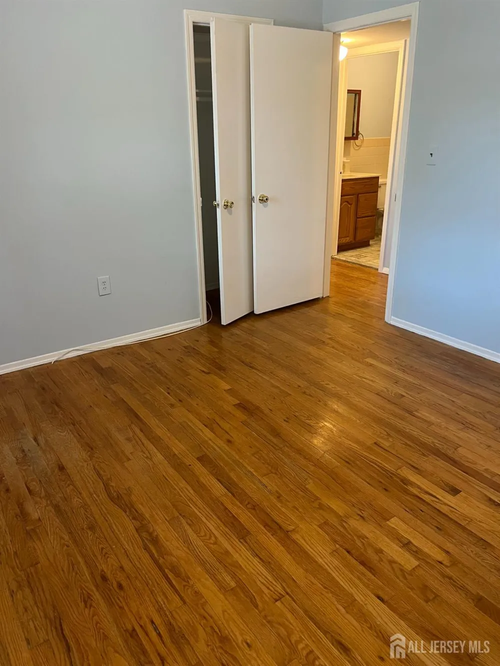 1105 Oaks Boulevard North Brunswick, NJ 08902