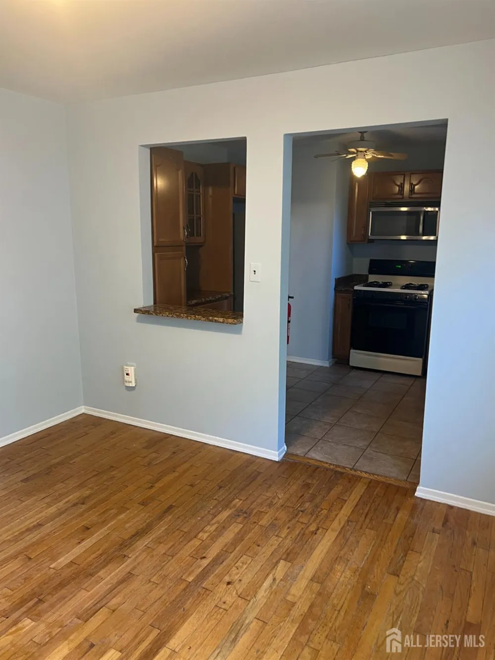 1105 Oaks Boulevard North Brunswick, NJ 08902