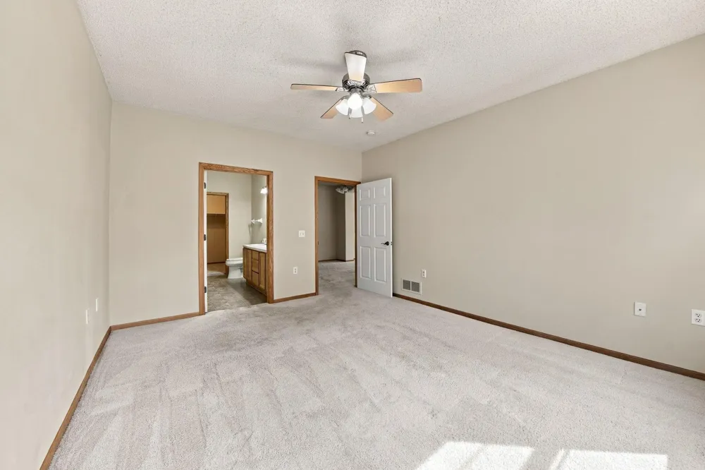 468 Hayes Drive Hastings, MN 55033