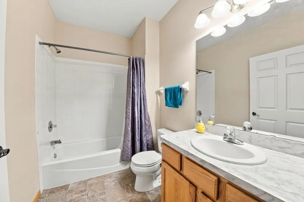 468 Hayes Drive Hastings, MN 55033