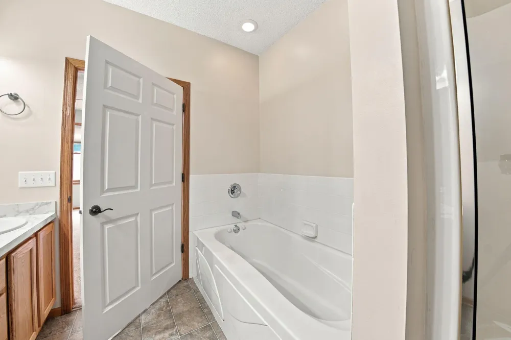 468 Hayes Drive Hastings, MN 55033