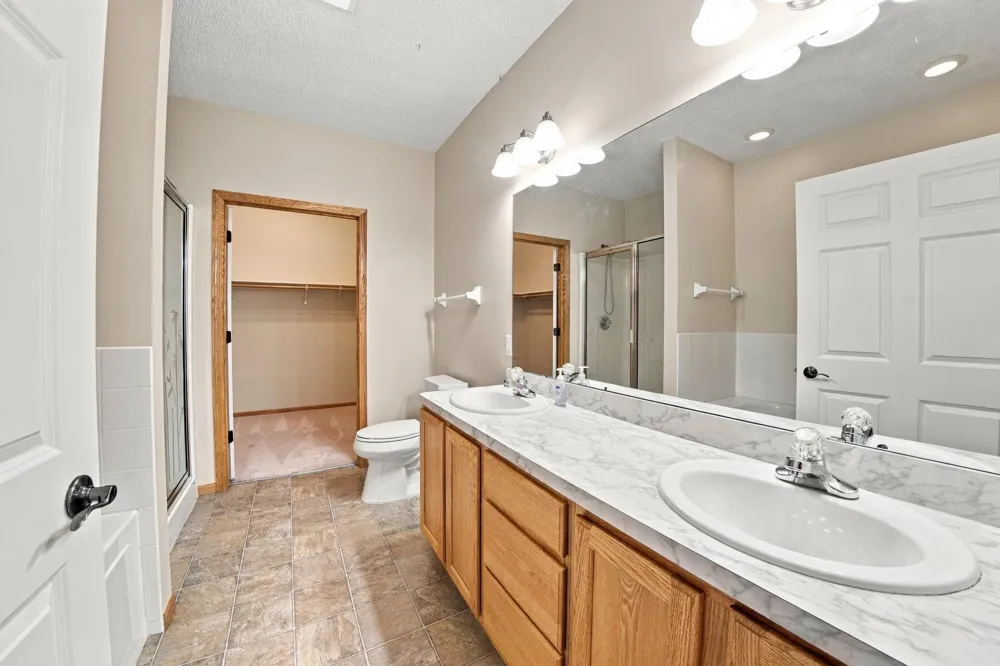 468 Hayes Drive Hastings, MN 55033