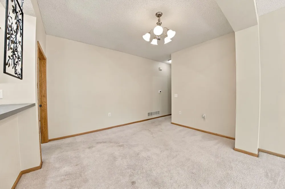 468 Hayes Drive Hastings, MN 55033