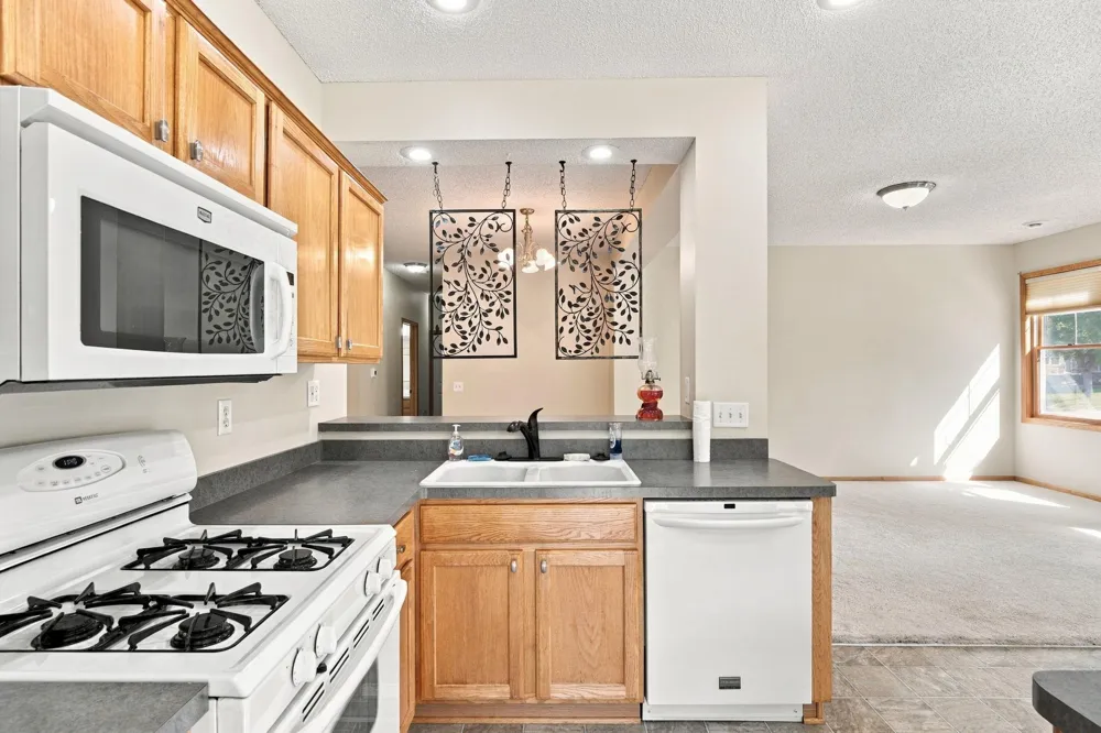 468 Hayes Drive Hastings, MN 55033