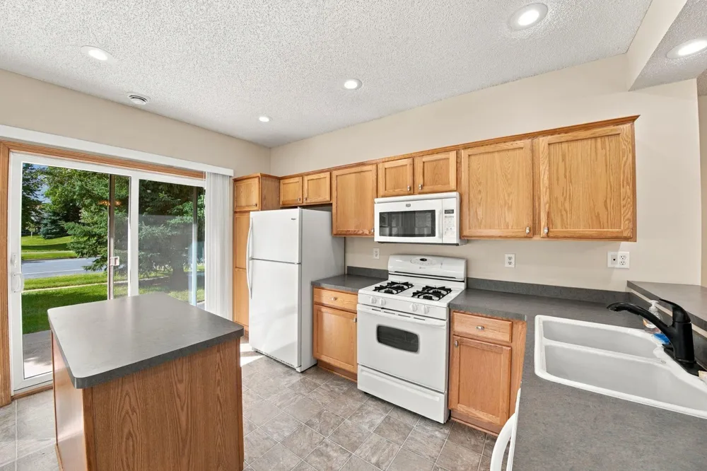 468 Hayes Drive Hastings, MN 55033