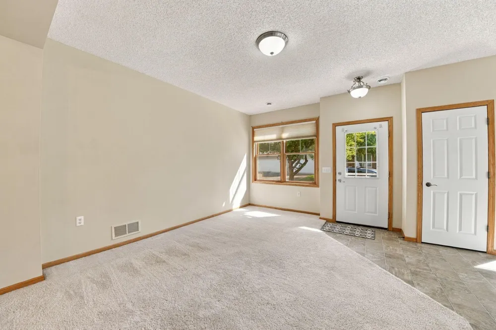 468 Hayes Drive Hastings, MN 55033