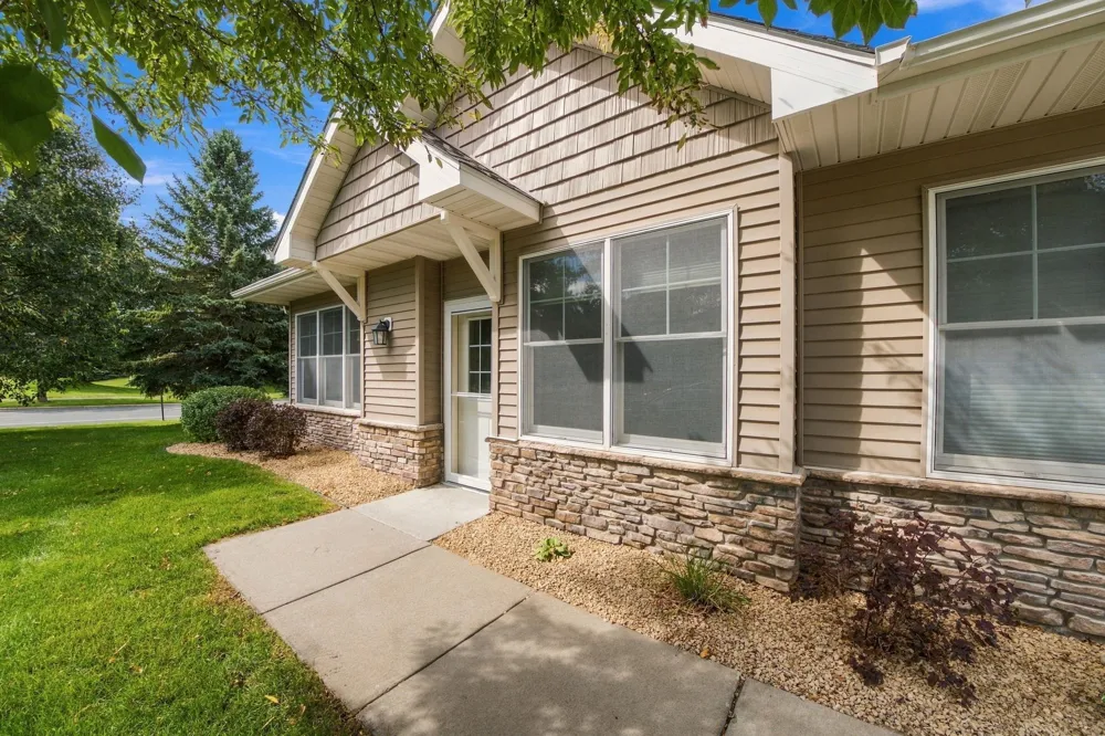 468 Hayes Drive Hastings, MN 55033