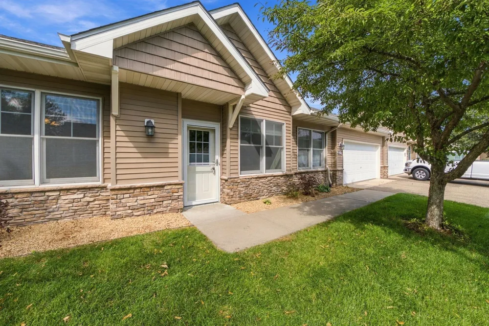 468 Hayes Drive Hastings, MN 55033