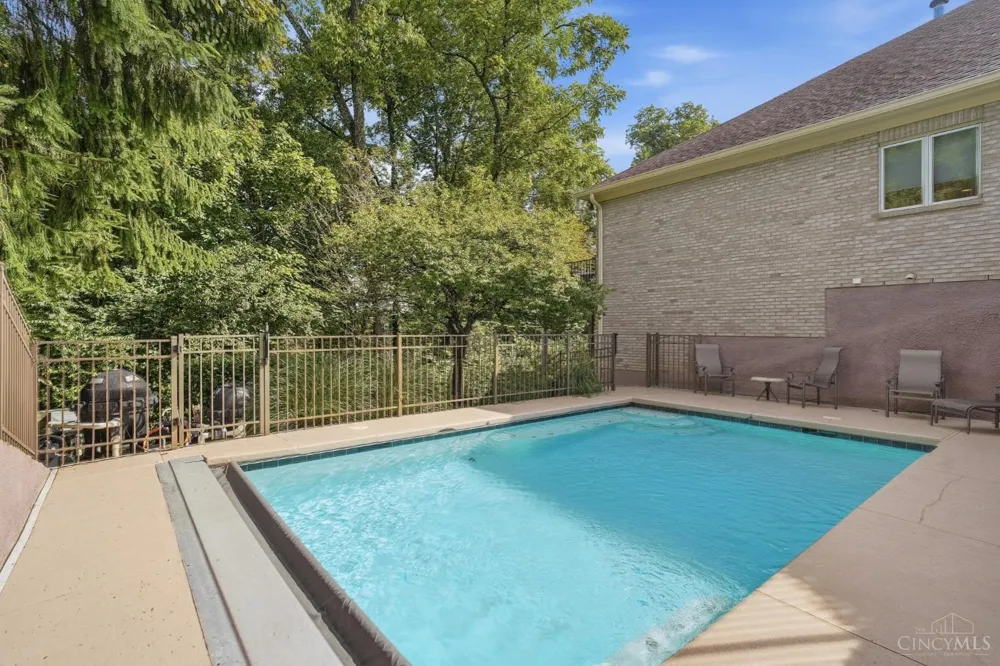 970 River Forest Drive Hamilton, OH 45039