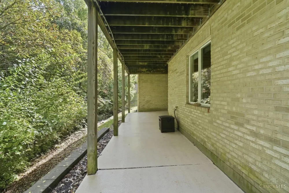 970 River Forest Drive Hamilton, OH 45039