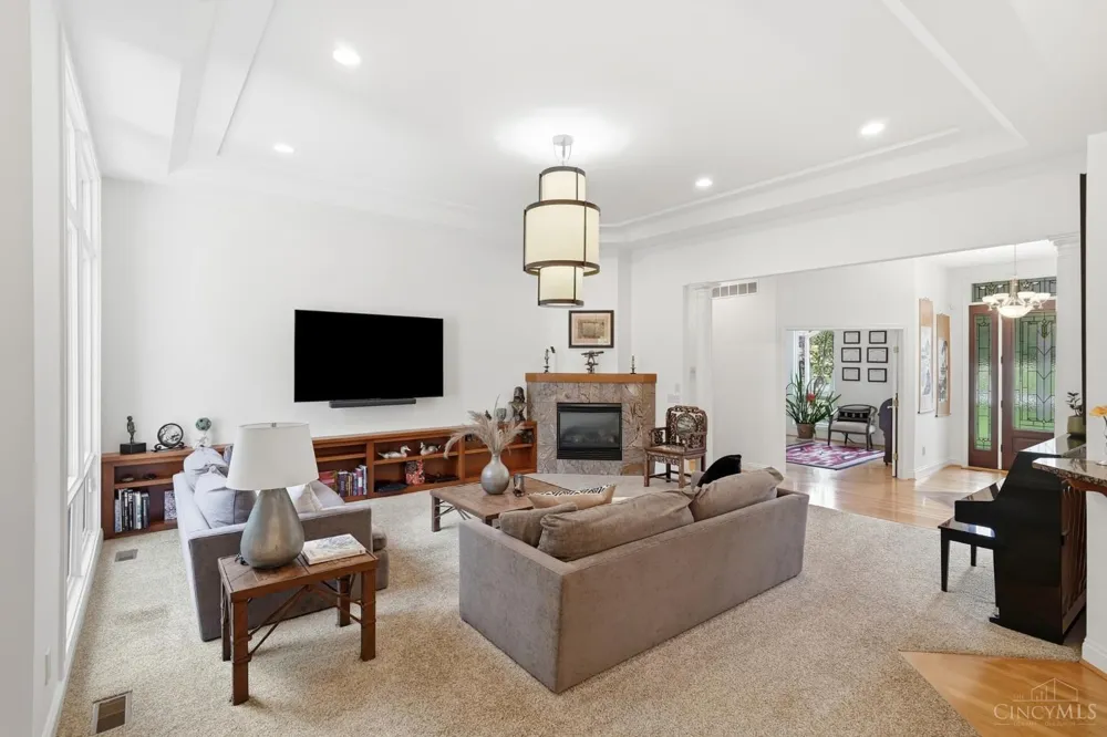 970 River Forest Drive Hamilton, OH 45039