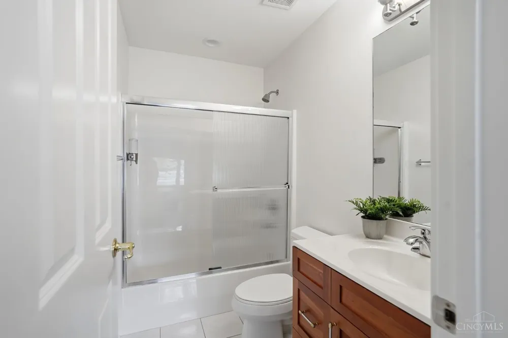 970 River Forest Drive Hamilton, OH 45039