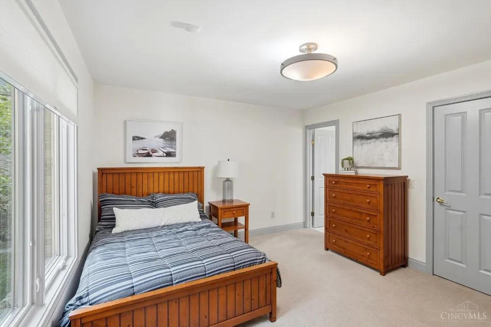 970 River Forest Drive Hamilton, OH 45039