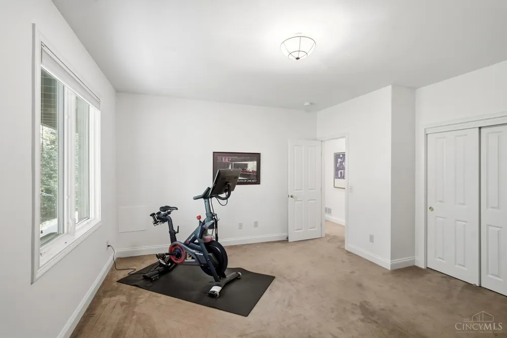 970 River Forest Drive Hamilton, OH 45039