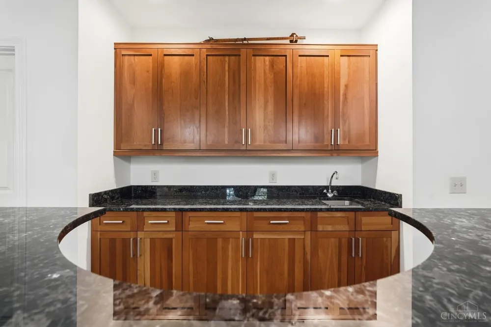 970 River Forest Drive Hamilton, OH 45039