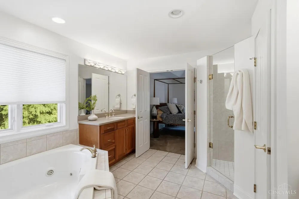 970 River Forest Drive Hamilton, OH 45039