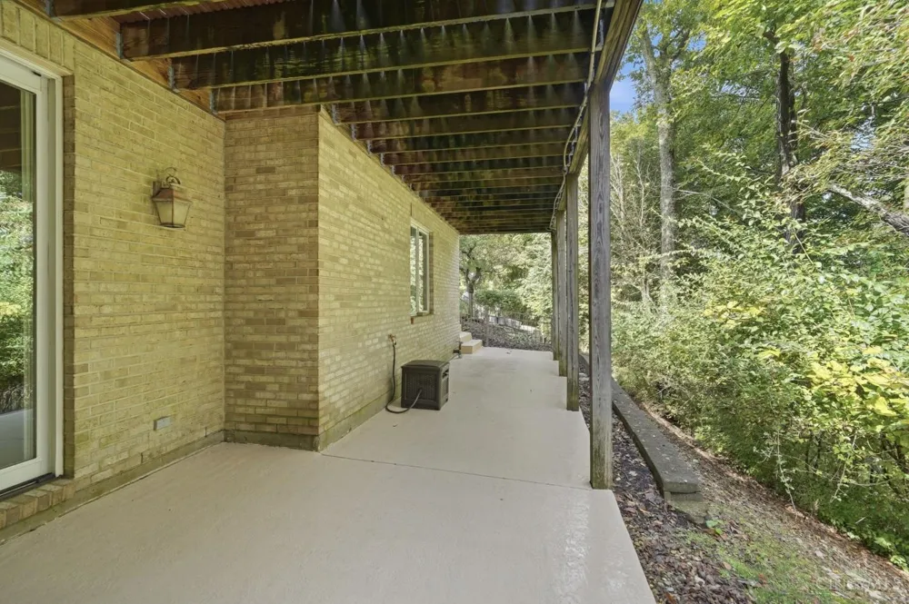 970 River Forest Drive Hamilton, OH 45039