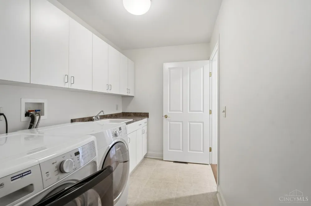 970 River Forest Drive Hamilton, OH 45039