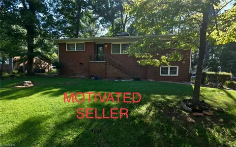 104 Oak Lane