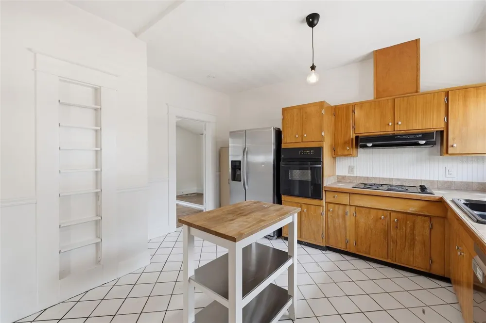 1309 E WILDER AVENUE Tampa, FL 33603