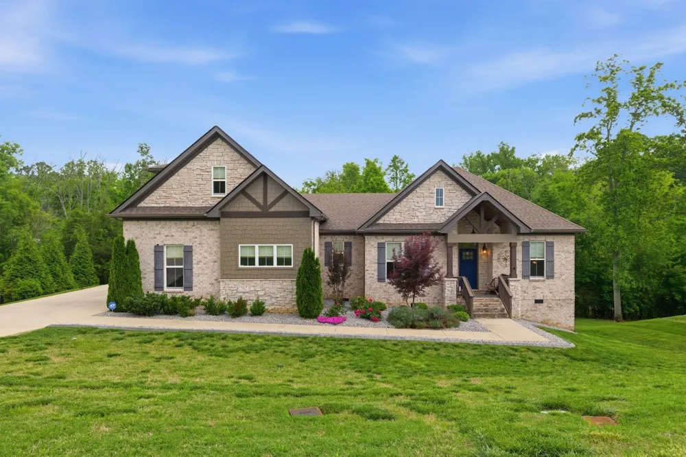 971 Nashs Nook Columbia, TN 38401