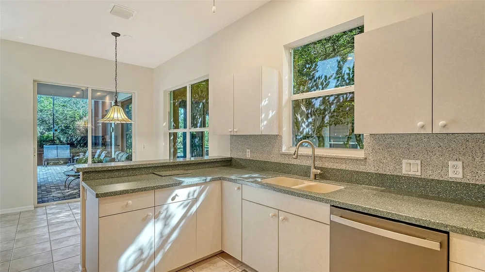 342 MELROSE COURT Venice, FL 34292