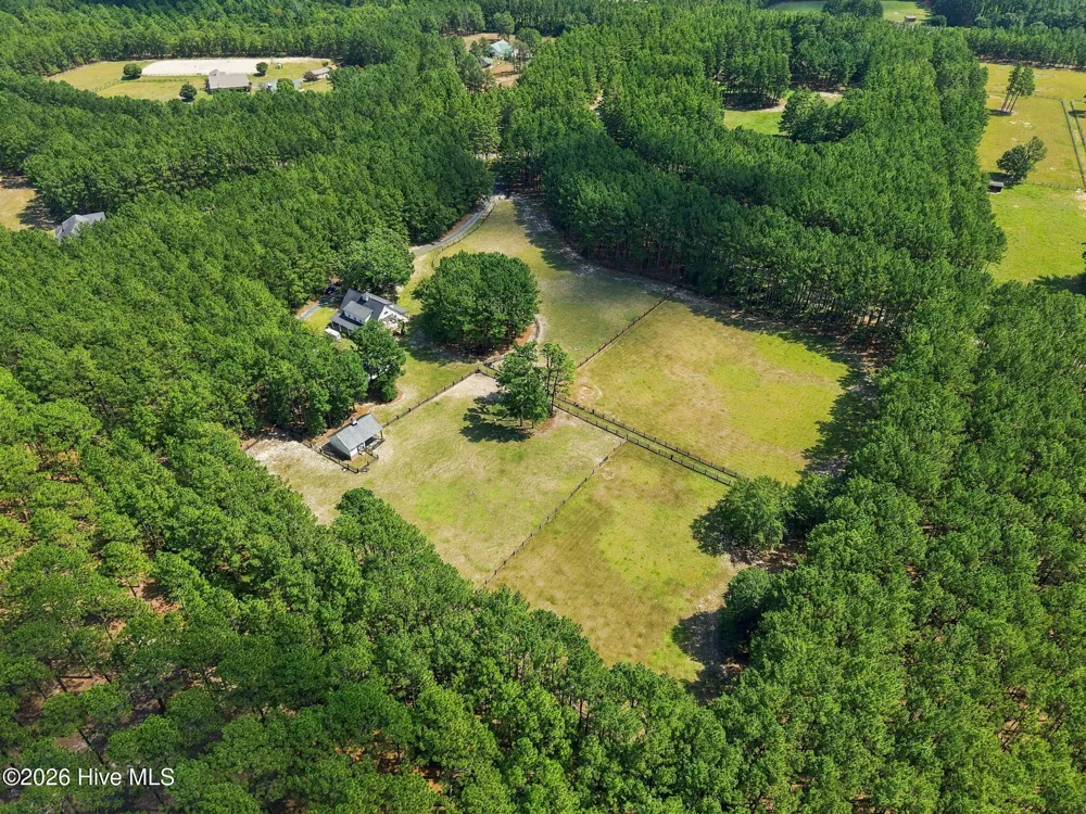 104 Meadows Lane Aberdeen, NC 28315
