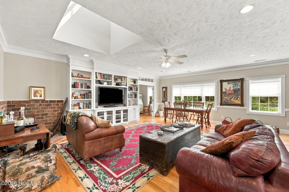 104 Meadows Lane Aberdeen, NC 28315