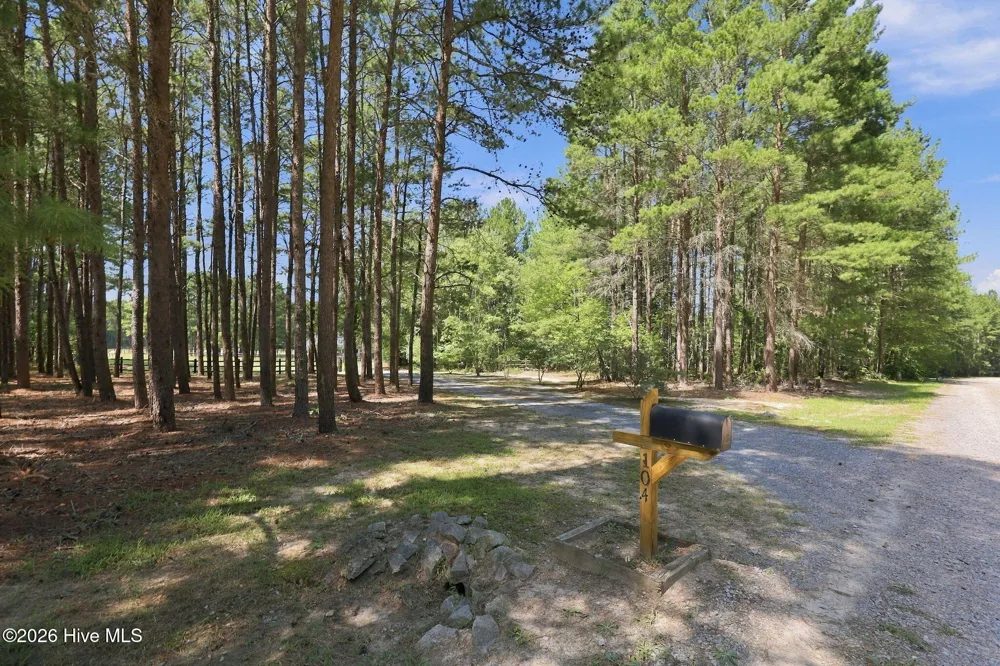 104 Meadows Lane Aberdeen, NC 28315