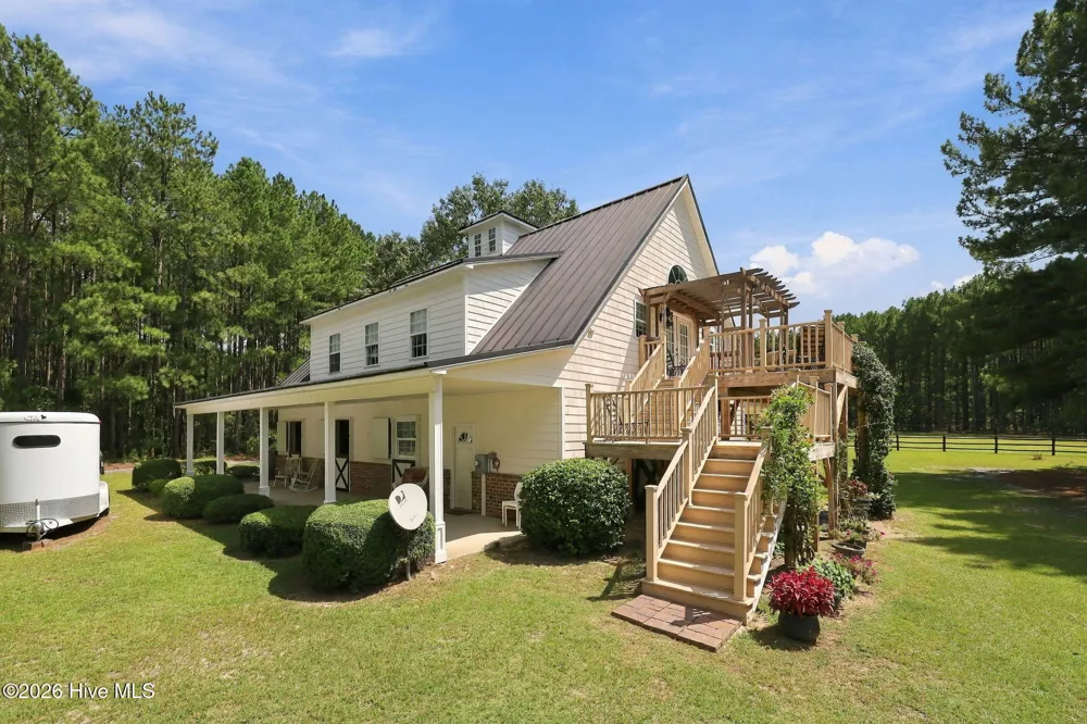 104 Meadows Lane Aberdeen, NC 28315