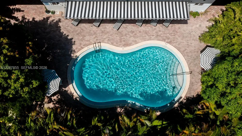 260 Sunrise Dr #D Key Biscayne, FL 33149