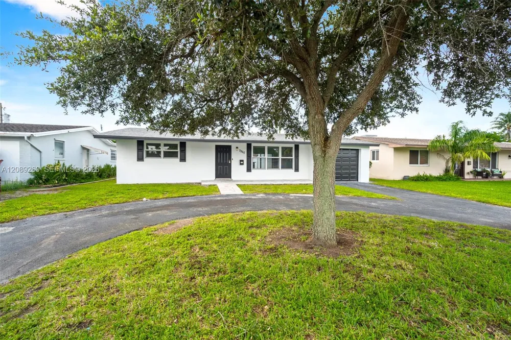 7960 Shalimar St Miramar, FL 33023