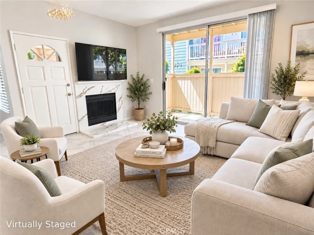 2456 Pleasant Way #A Thousand Oaks, CA 91362